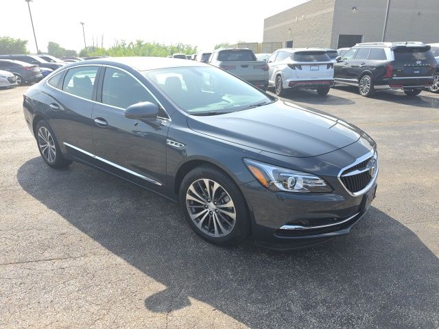 2019 Buick LaCrosse Essence's photo