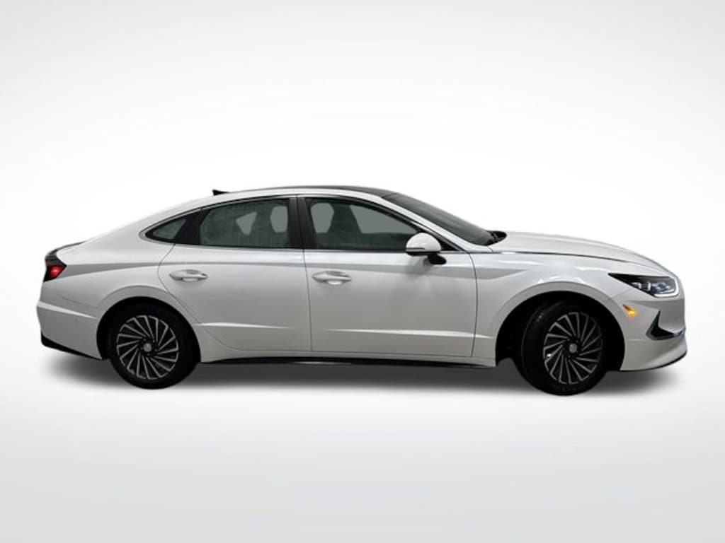 Used 2022 Hyundai Sonata Hybrid Limited Sedan