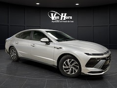 2026 Hyundai Sonata Hybrid Blue Sedan