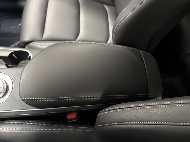 2025 GENESIS GV70 Standard - Photo 21