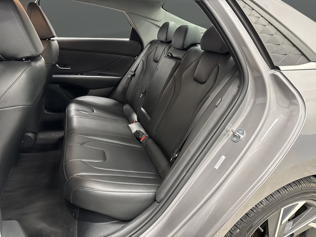 2024 Hyundai Elantra Limited - Photo 28