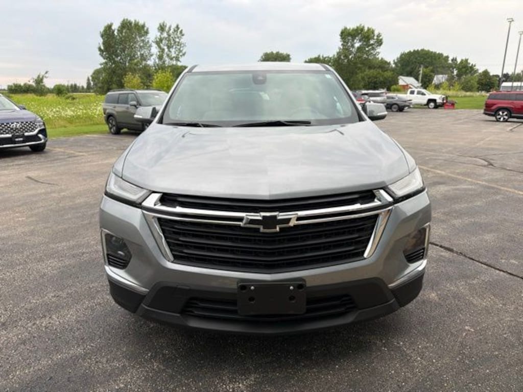 Used 2023 Chevrolet Traverse LS SUV