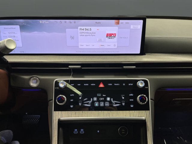 2025 GENESIS GV80 Prestige - Photo 9