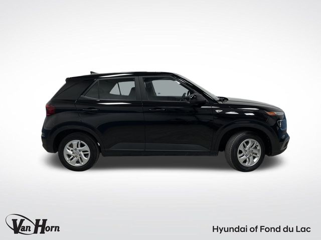 Used 2022 Hyundai Venue SE with VIN KMHRB8A32NU177430 for sale in Fond Du Lac, WI