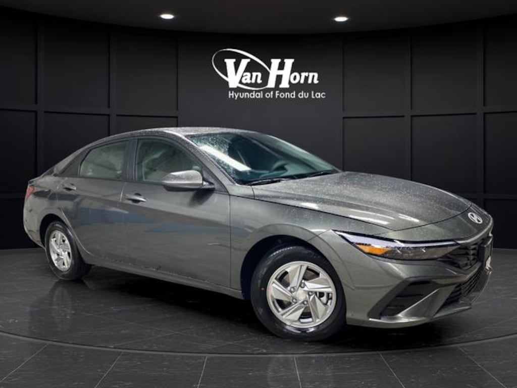 New 2026 Hyundai Elantra SE Sedan