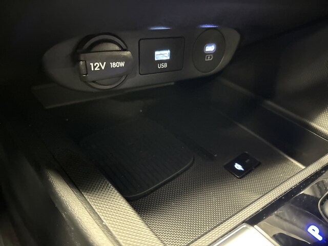 2024 Hyundai Elantra Limited - Photo 23