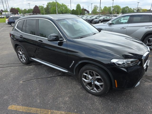 2022 BMW X3 xDrive30i's photo