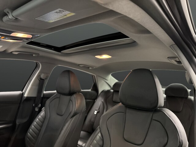 2024 Hyundai Elantra Limited - Photo 7