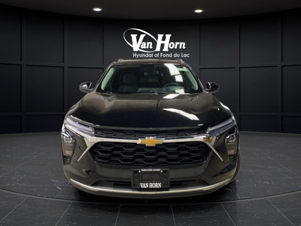 Used 2024 Chevrolet Trax LT SUV