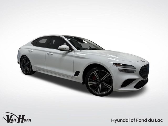 2025 GENESIS G70 Standard's photo