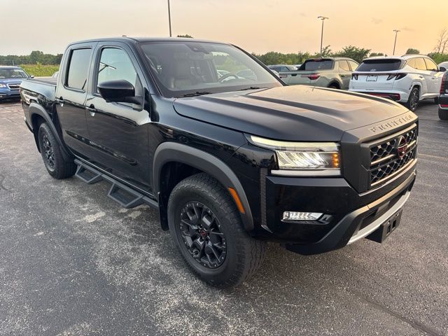 2022 Nissan Frontier PRO-4X Crew Cab 4X4's photo