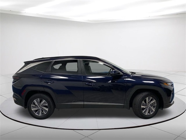 Used 2022 Hyundai Tucson Blue with VIN KM8JBCA11NU030658 for sale in Fond Du Lac, WI