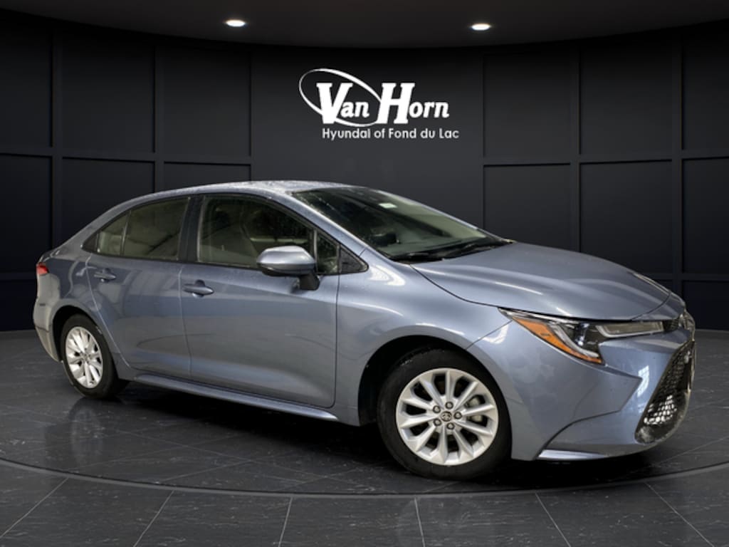 Used 2020 Toyota Corolla LE Sedan