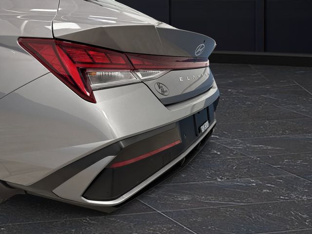 2024 Hyundai Elantra Limited - Photo 32