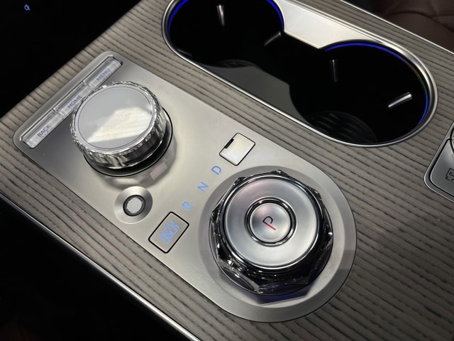 2025 GENESIS GV80 Prestige - Photo 23