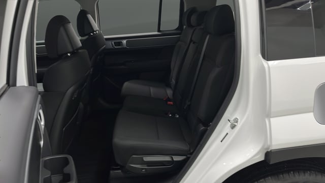 2024 Hyundai Santa Fe SE - Photo 23
