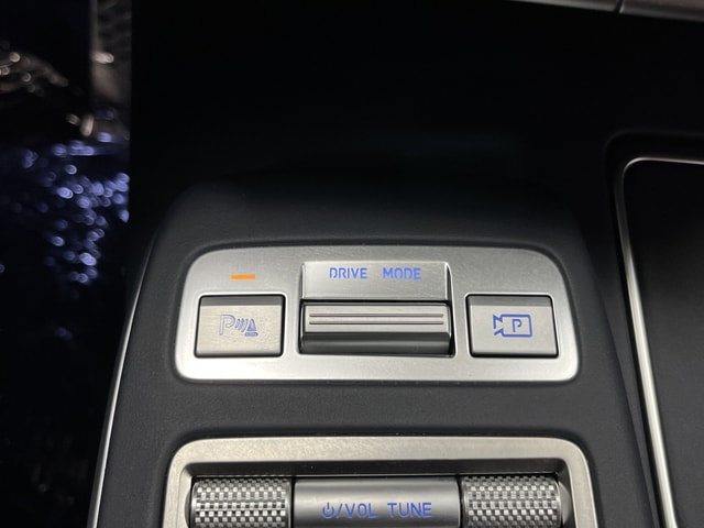 2025 GENESIS GV70 Sport - Photo 24