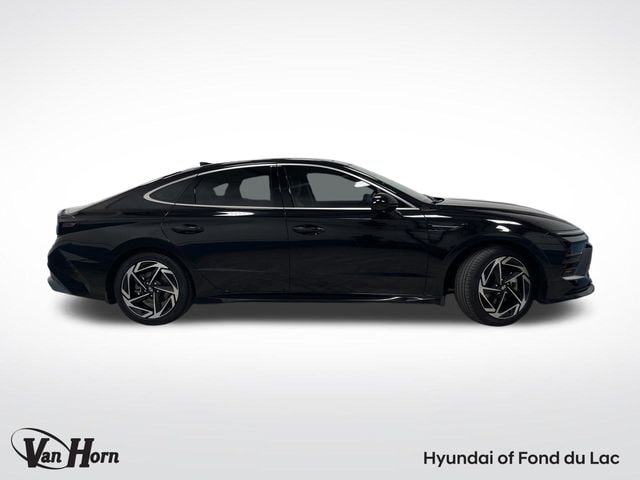 Used 2024 Hyundai Sonata SEL with VIN KMHL14JA8RA351234 for sale in Fond Du Lac, WI