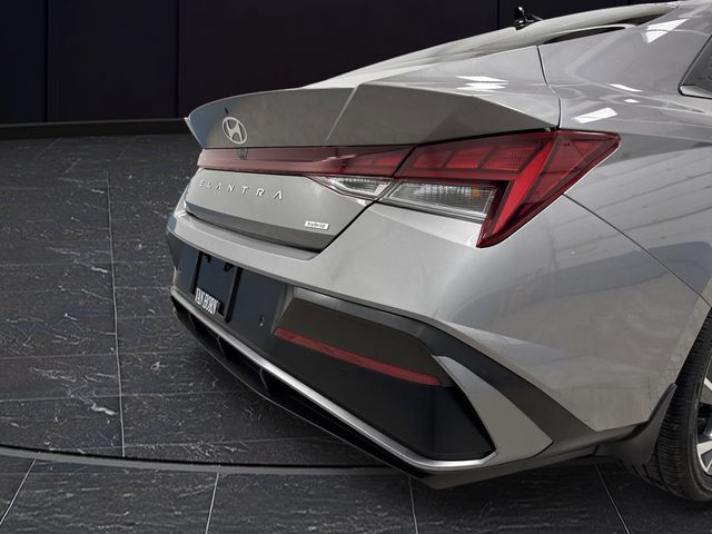 2024 Hyundai Elantra Limited - Photo 31