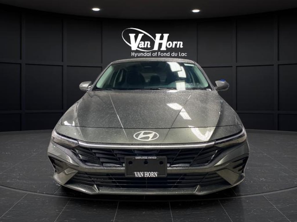 New 2026 Hyundai Elantra SE Sedan