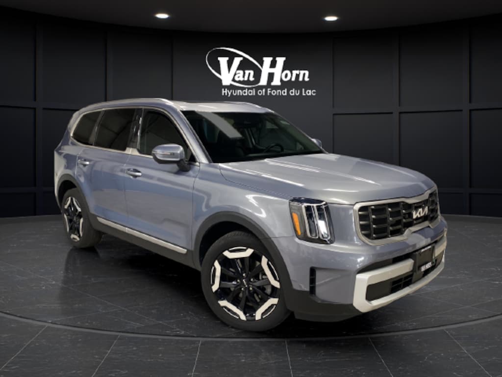 Used 2025 Kia Telluride S SUV