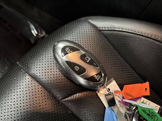 2024 Hyundai Elantra Limited - Photo 26