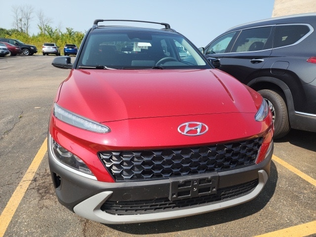 Used 2022 Hyundai Kona SEL with VIN KM8K6CAB1NU841040 for sale in Fond Du Lac, WI