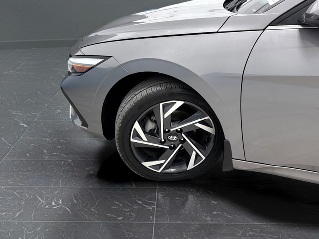 2024 Hyundai Elantra Limited - Photo 33
