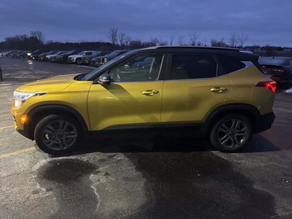 Used 2022 Kia Seltos S SUV