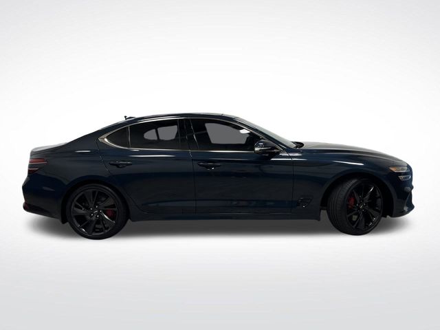 2022 Genesis G70 3.3T Sport Advanced Prestige photo 2