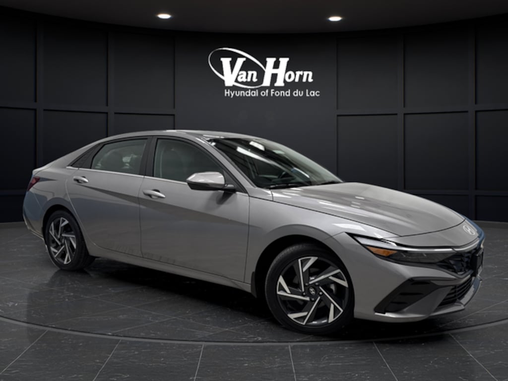Used 2024 Hyundai Elantra Hybrid Limited Sedan