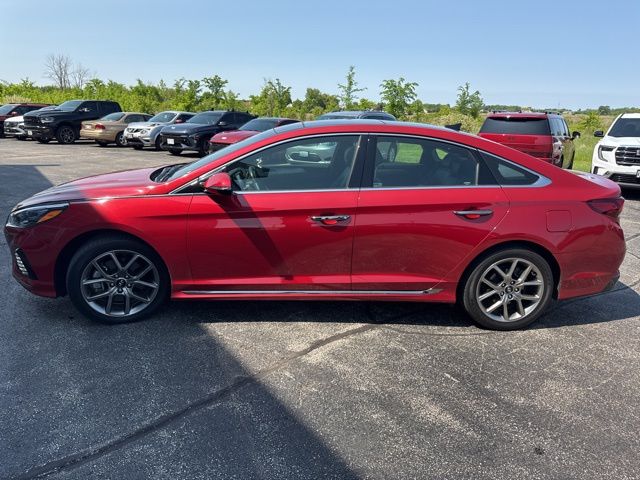 Used 2019 Hyundai Sonata Limited with VIN 5NPE34AB9KH754279 for sale in Fond Du Lac, WI