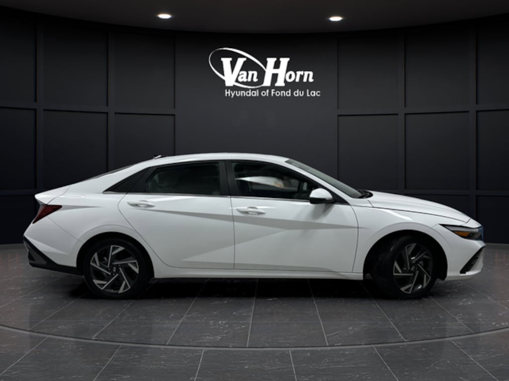 Used 2024 Hyundai Elantra Hybrid Limited Sedan