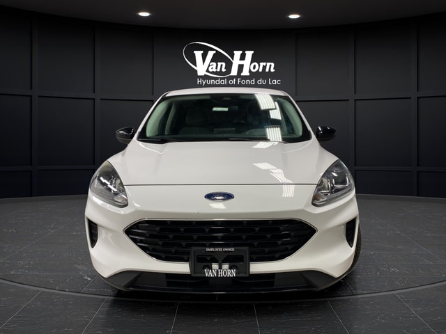 Used 2021 Ford Escape SE with VIN 1FMCU9G63MUA07356 for sale in Fond du Lac, WI