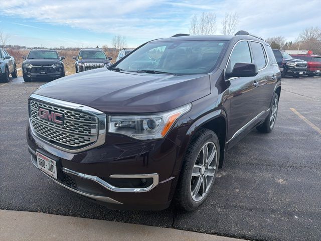 2018 GMC Acadia Denali's photo