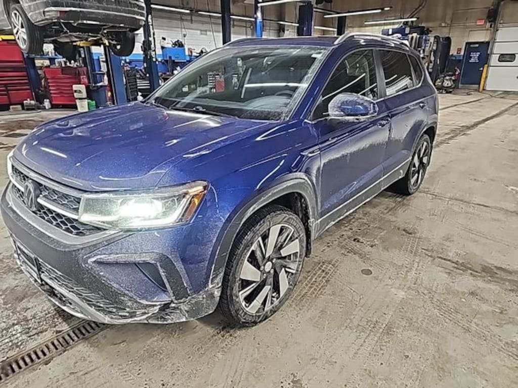 Used 2024 Volkswagen Taos 1.5T SEL SUV