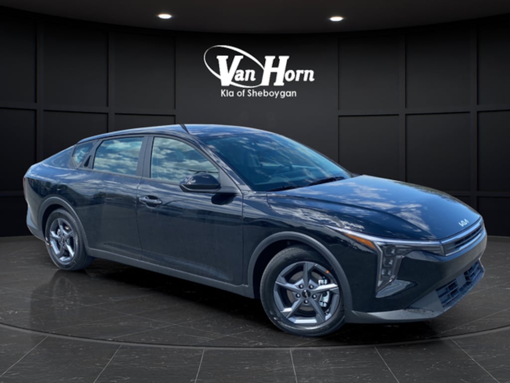 New 2026 Kia K4 LXS Sedan