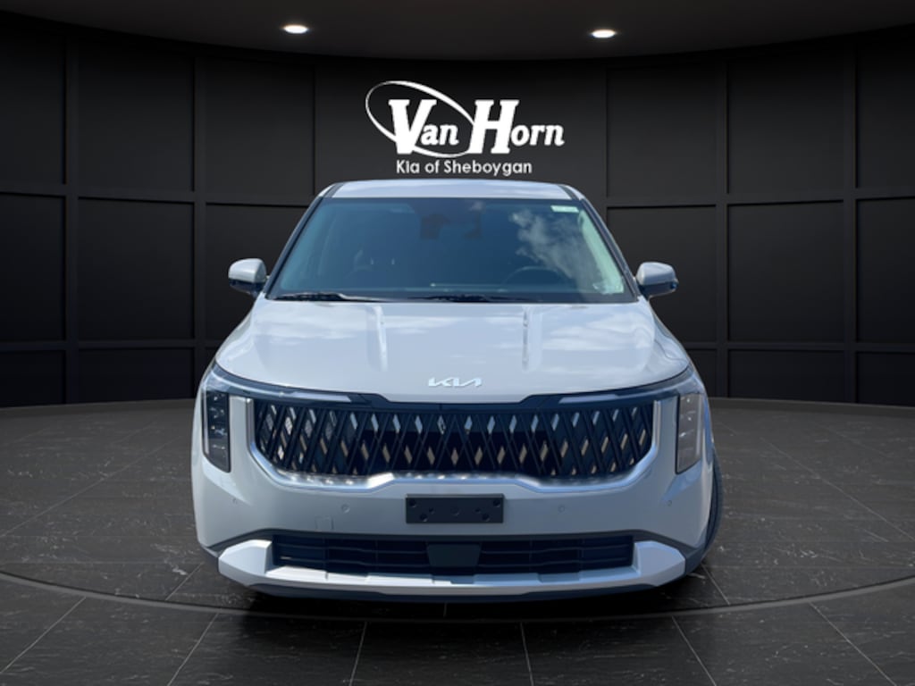 New 2027 Kia Carnival LXS Minivan/Van