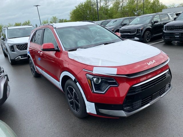 2026 Kia Niro SX HEV's photo