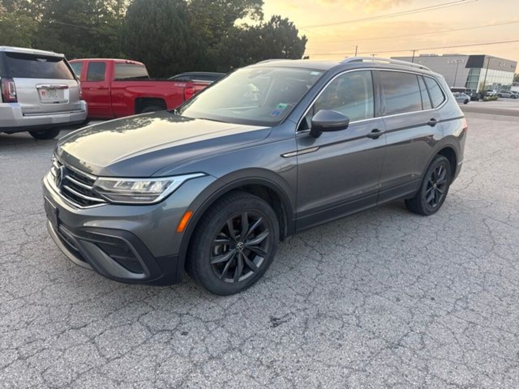 Used 2022 Volkswagen Tiguan 2.0T SE SUV