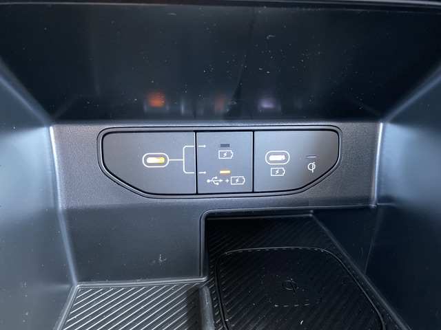 2025 Kia Sorento X-Line EX - Photo 27