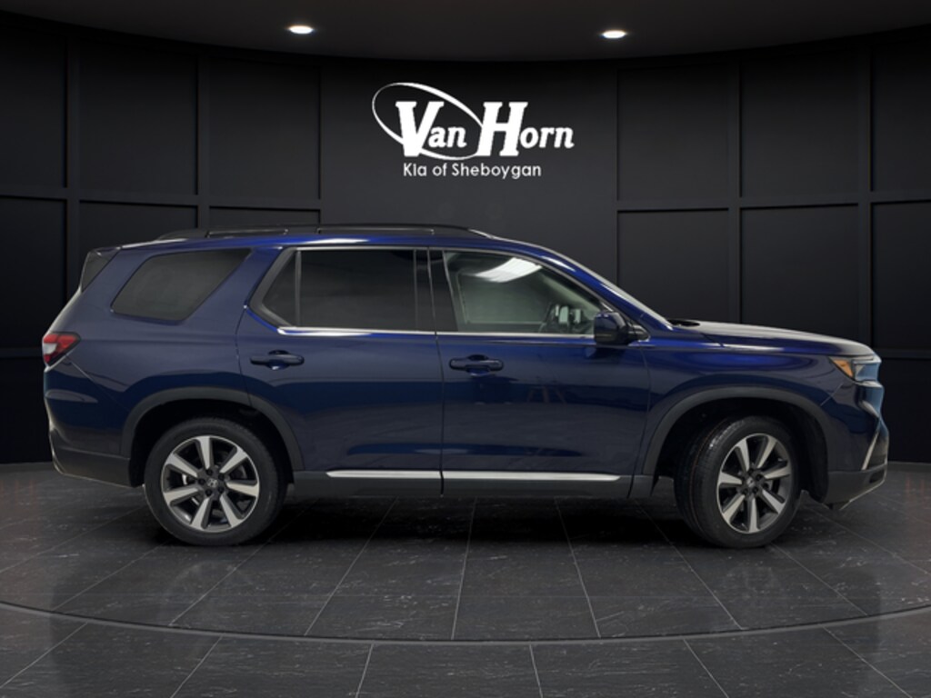 Used 2024 Honda Pilot Touring SUV