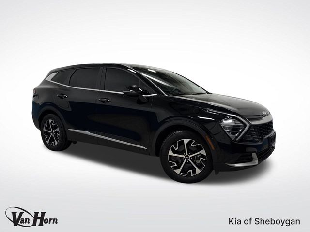 2024 Kia Sportage EX's photo