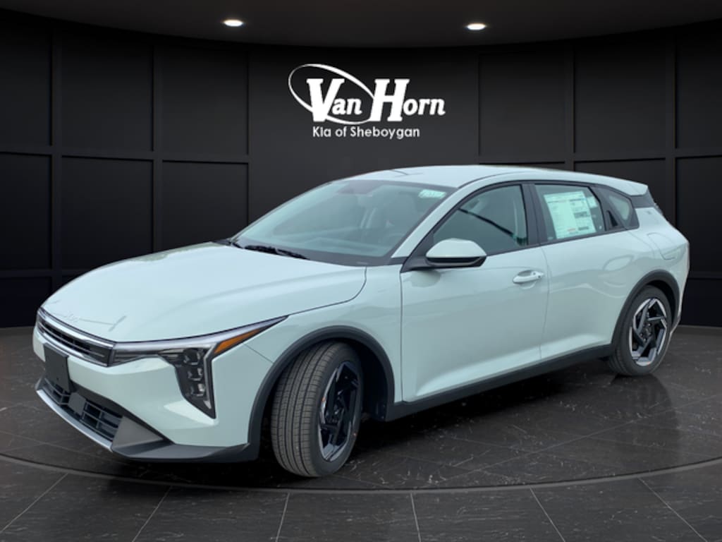 New 2026 Kia K4 EX Hatchback