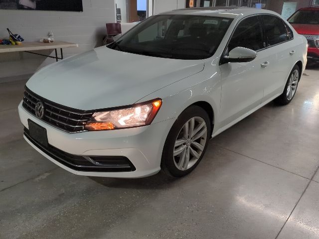 1VWLA7A32KC011740