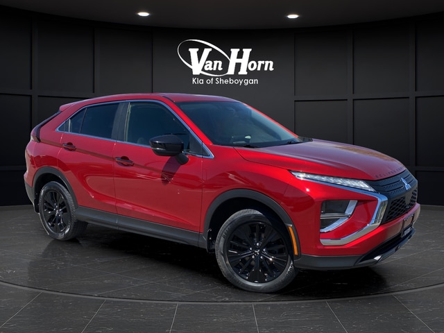 2022 Mitsubishi Eclipse Cross LE S-AWC's photo