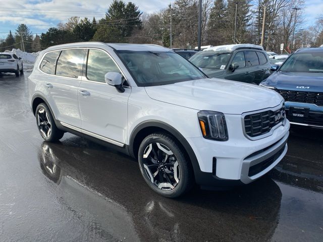 2025 Kia Telluride S's photo