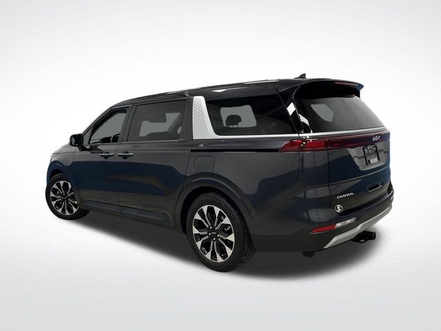 2024 Kia Carnival EX photo 2