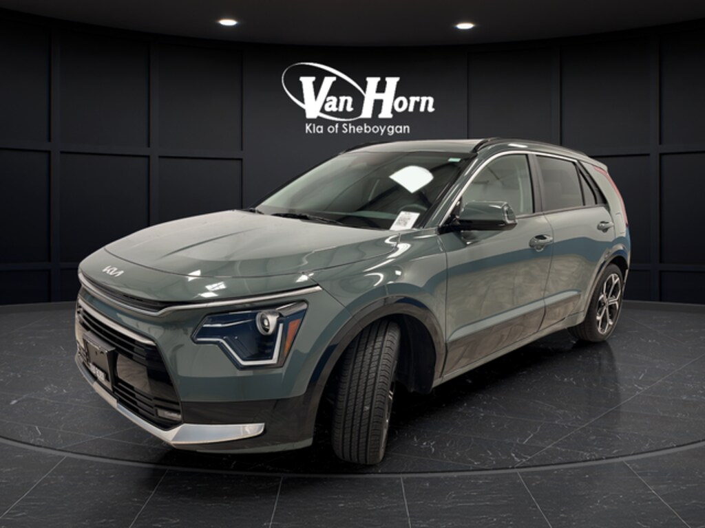 Used 2024 Kia Niro EX Touring SUV