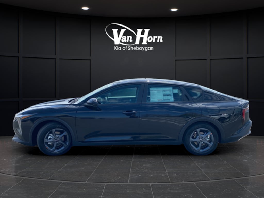 New 2026 Kia K4 LXS Sedan